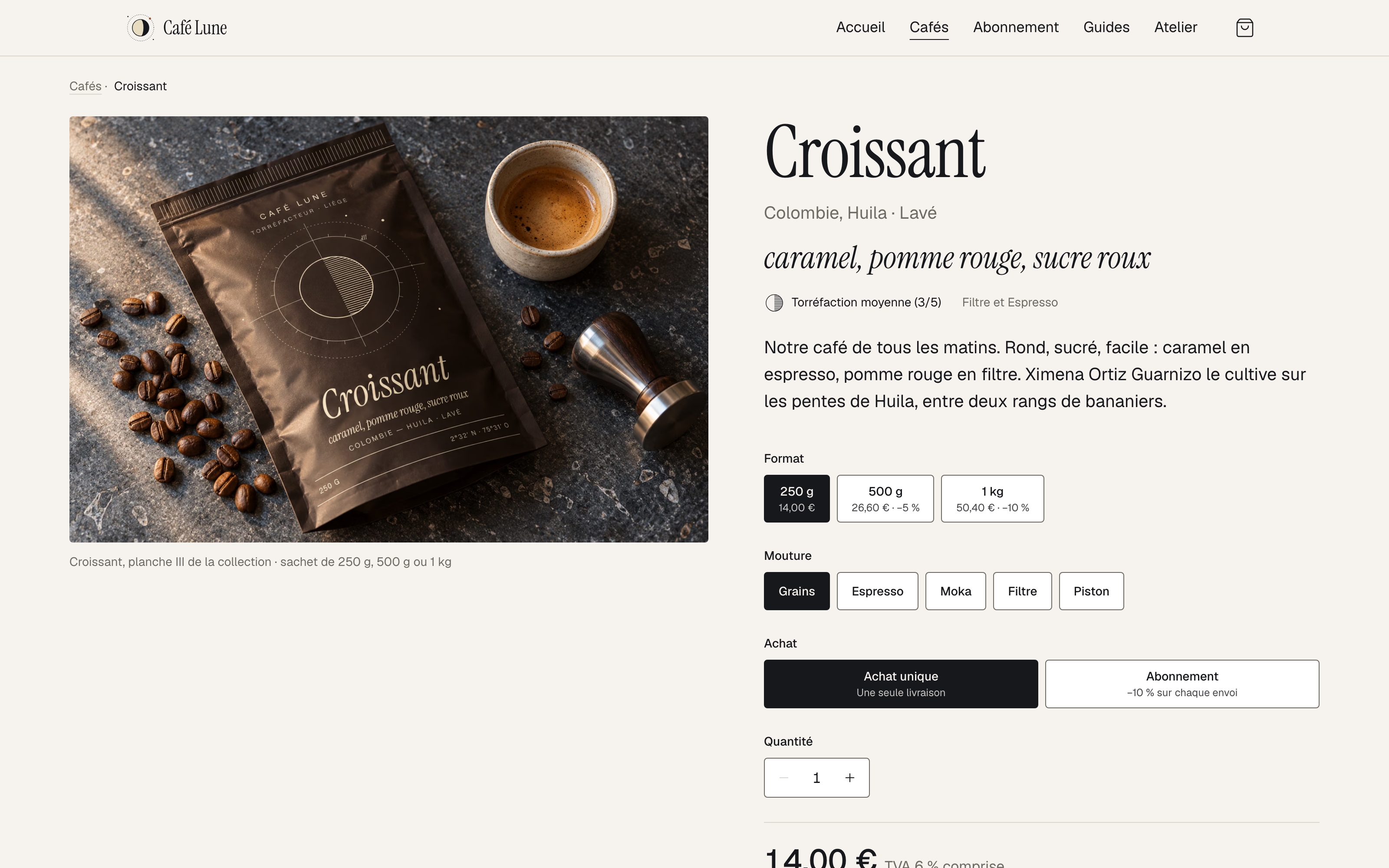 Fiche du café Croissant : photo du sachet brun avec grains et tasse sur pierre bleue, à côté des choix de format, de mouture et d'achat unique ou abonnement.